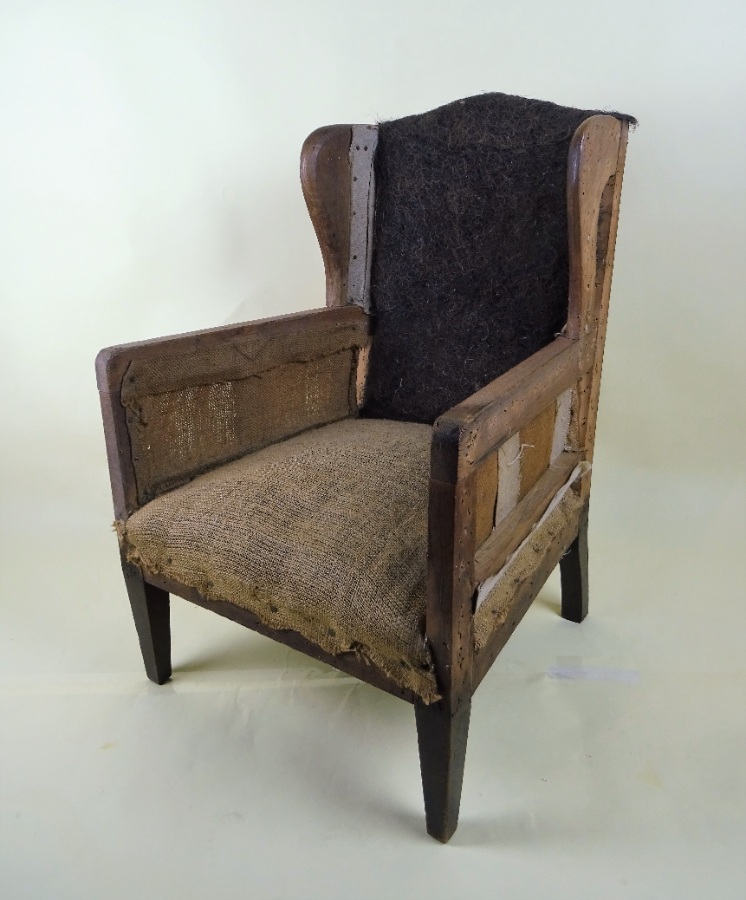 Child’s Wing Chair (14).JPG
